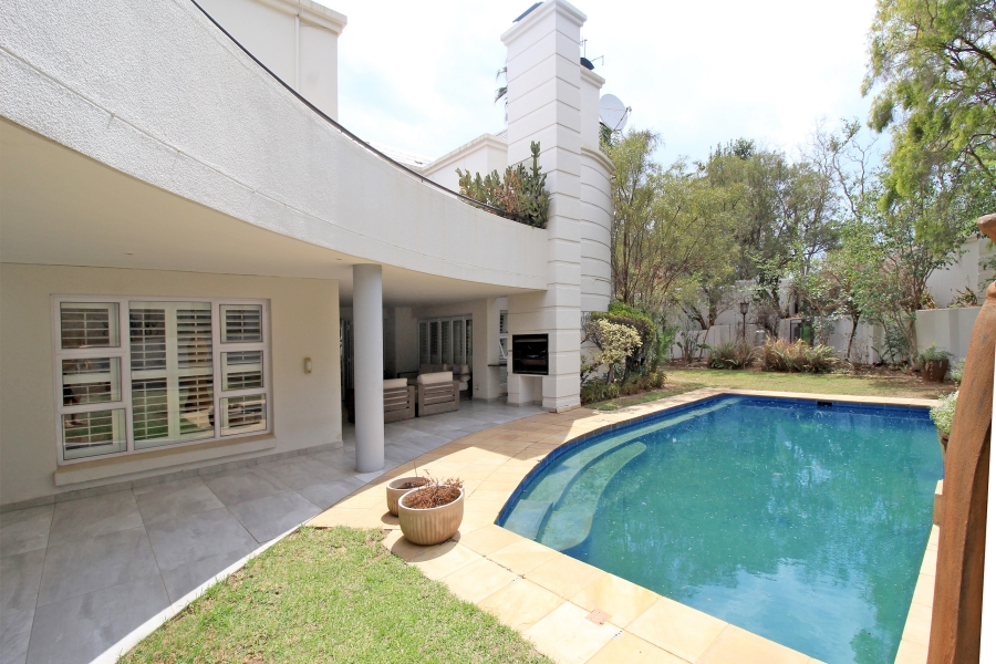 To Let 4 Bedroom Property for Rent in Kyalami Estates Gauteng