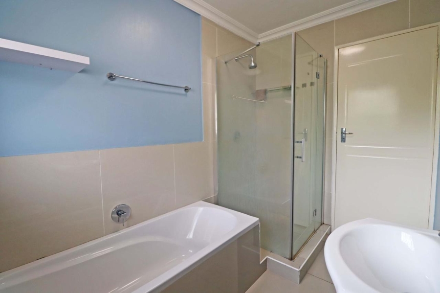 To Let 2 Bedroom Property for Rent in Bryanston Gauteng