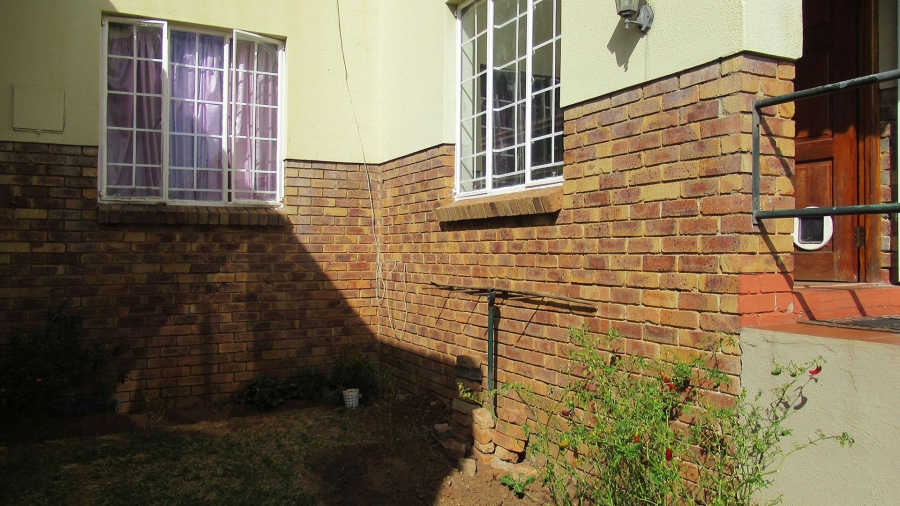 3 Bedroom Property for Sale in Radiokop Gauteng