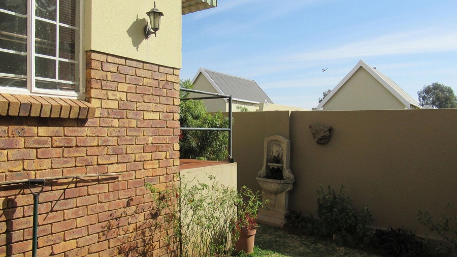 3 Bedroom Property for Sale in Radiokop Gauteng