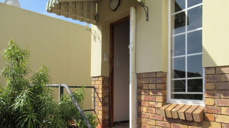 3 Bedroom Property for Sale in Radiokop Gauteng