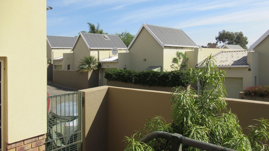 3 Bedroom Property for Sale in Radiokop Gauteng