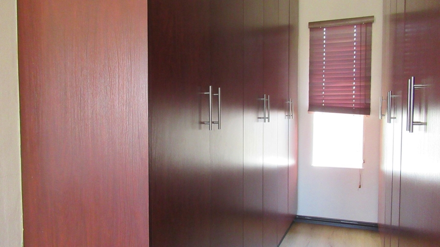 3 Bedroom Property for Sale in Honeydew Gauteng