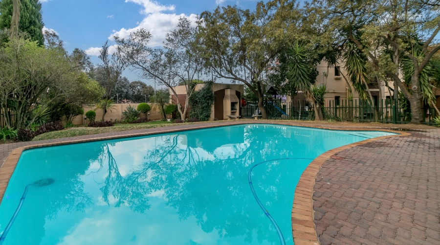 2 Bedroom Property for Sale in Bromhof Gauteng