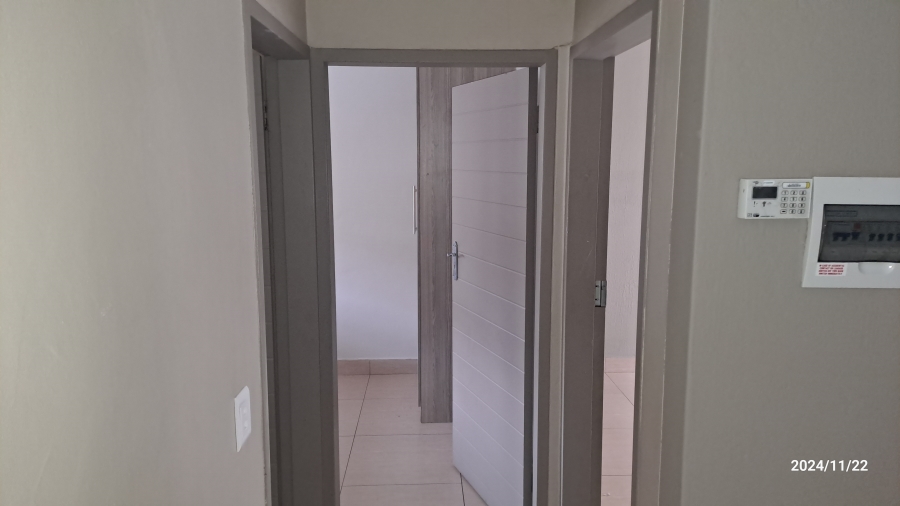 To Let 2 Bedroom Property for Rent in Moregloed Gauteng