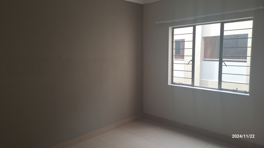 To Let 2 Bedroom Property for Rent in Moregloed Gauteng