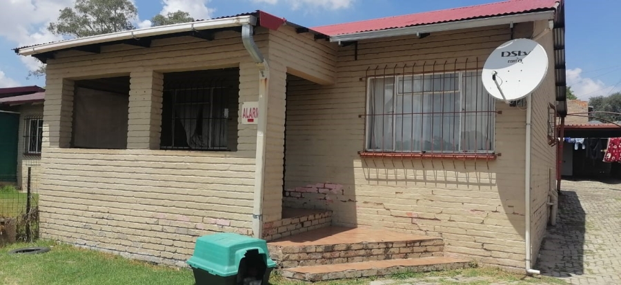 5 Bedroom Property for Sale in Rensburg Gauteng