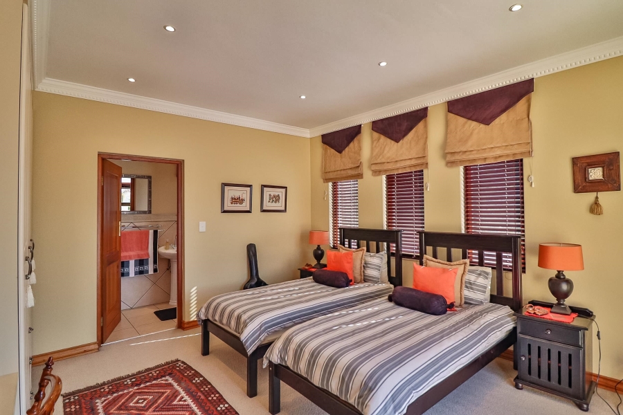 4 Bedroom Property for Sale in Pebble Rock Golf Village Gauteng