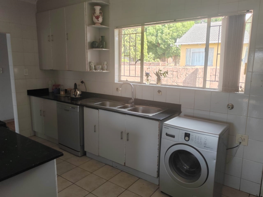 5 Bedroom Property for Sale in Norkem Park Gauteng