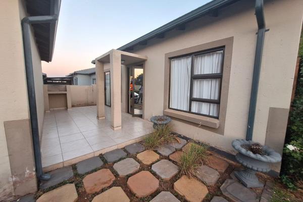 4 Bedroom Property for Sale in Amandasig Gauteng