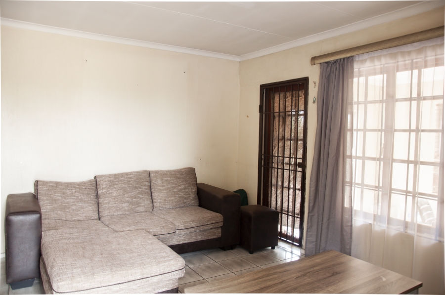 2 Bedroom Property for Sale in Halfway Gardens Gauteng