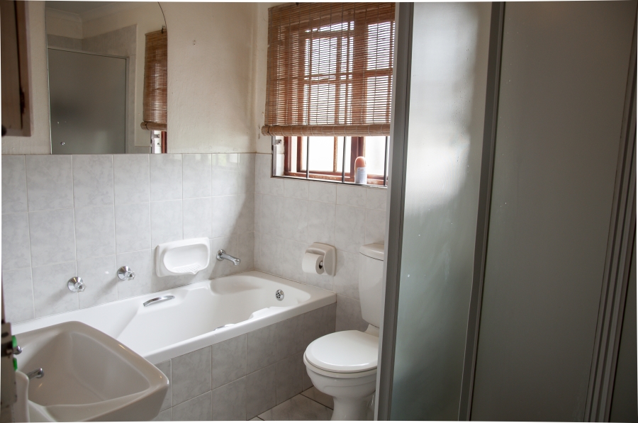 2 Bedroom Property for Sale in Halfway Gardens Gauteng