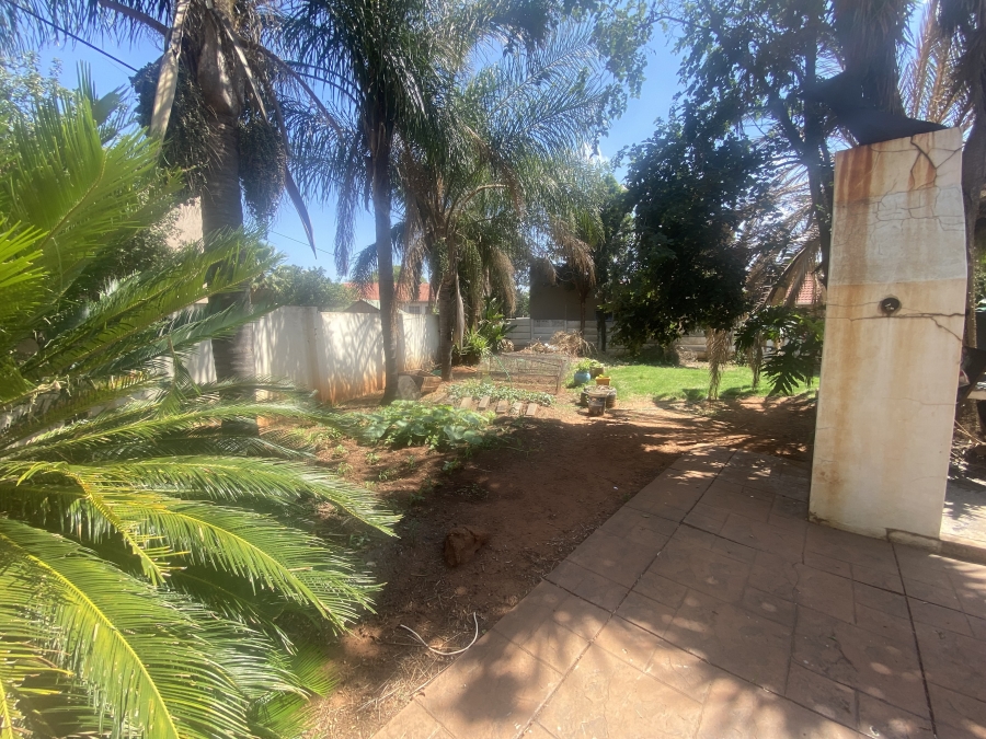 To Let 3 Bedroom Property for Rent in Equestria Gauteng