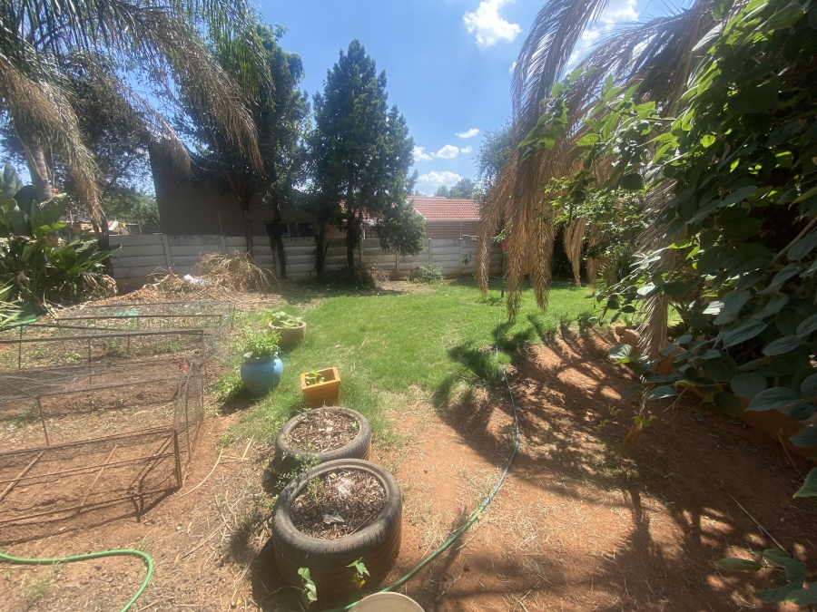 To Let 3 Bedroom Property for Rent in Equestria Gauteng