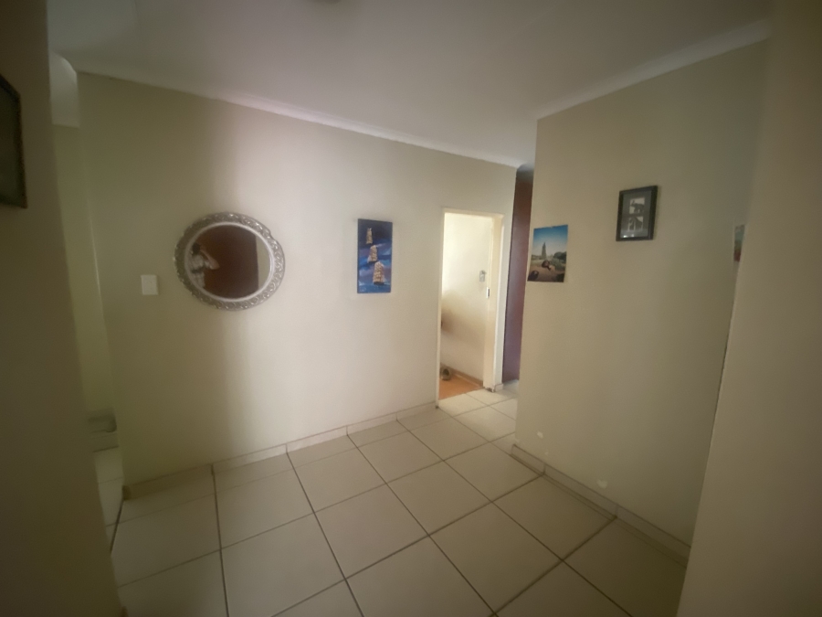 To Let 3 Bedroom Property for Rent in Equestria Gauteng