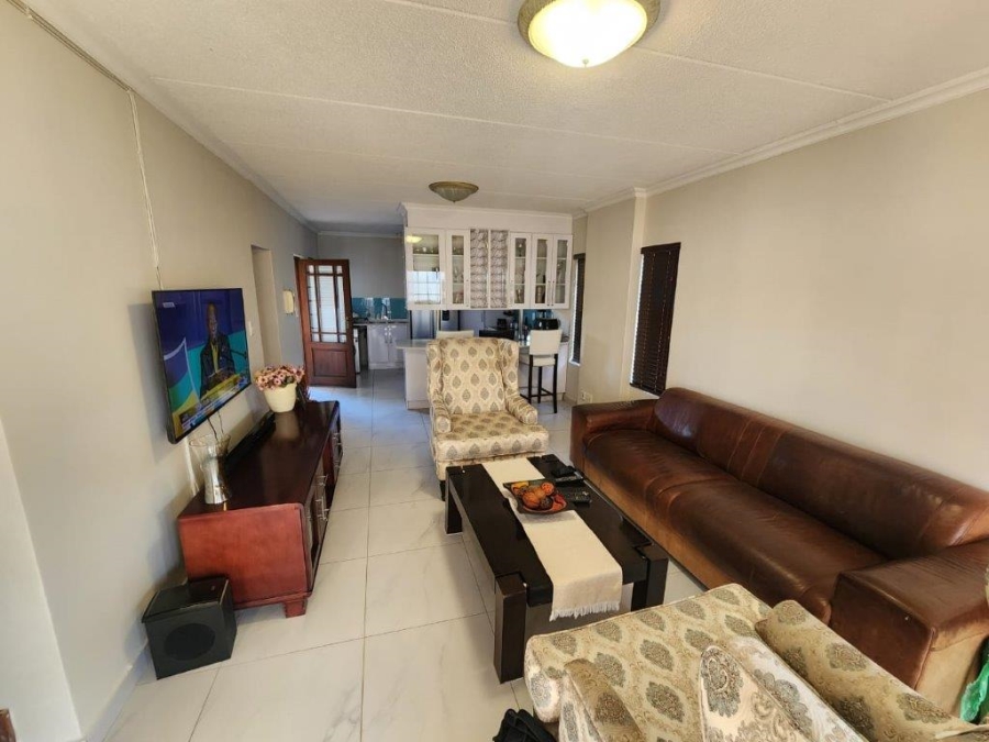 2 Bedroom Property for Sale in Montana Gauteng