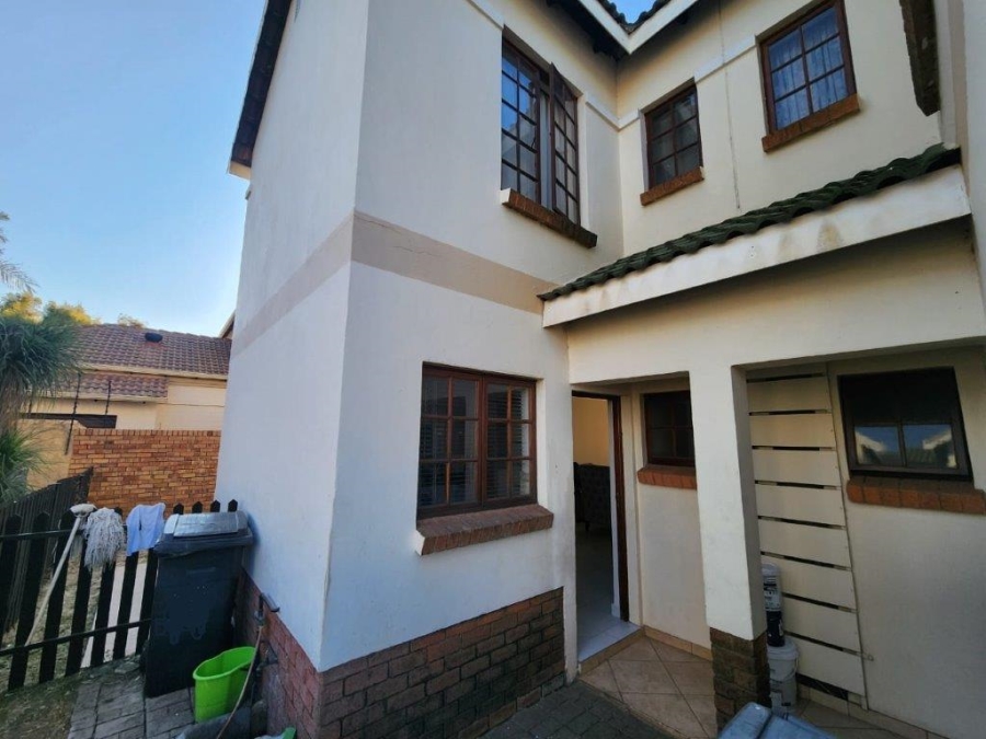 2 Bedroom Property for Sale in Montana Gauteng