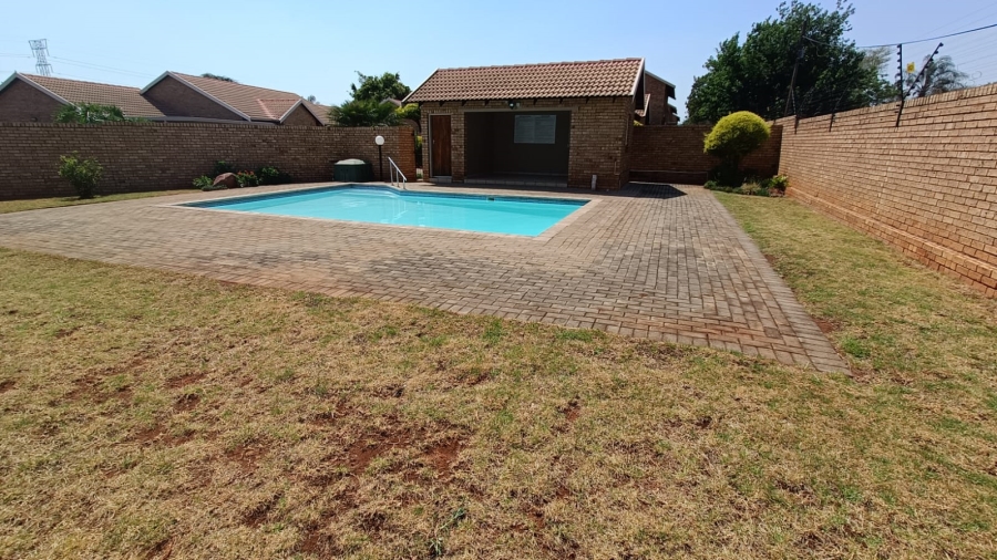 3 Bedroom Property for Sale in Annlin Gauteng