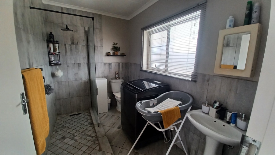 1 Bedroom Property for Sale in Annlin Gauteng