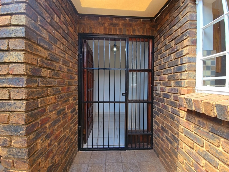 3 Bedroom Property for Sale in Sinoville Gauteng