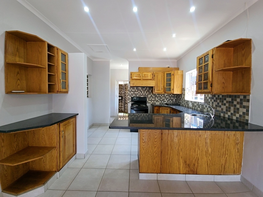 3 Bedroom Property for Sale in Sinoville Gauteng