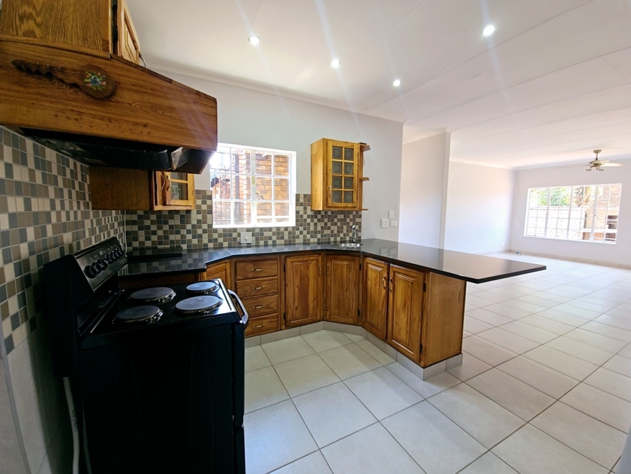 3 Bedroom Property for Sale in Sinoville Gauteng