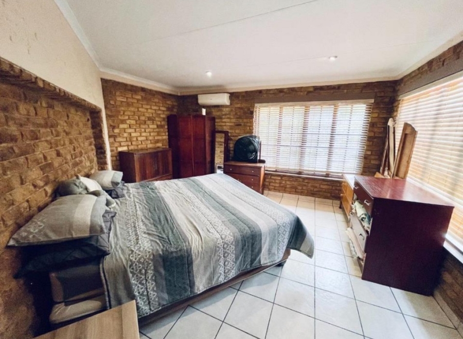 3 Bedroom Property for Sale in Bassonia Gauteng