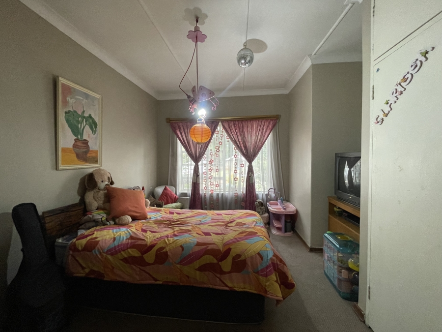 6 Bedroom Property for Sale in Farrarmere Gauteng