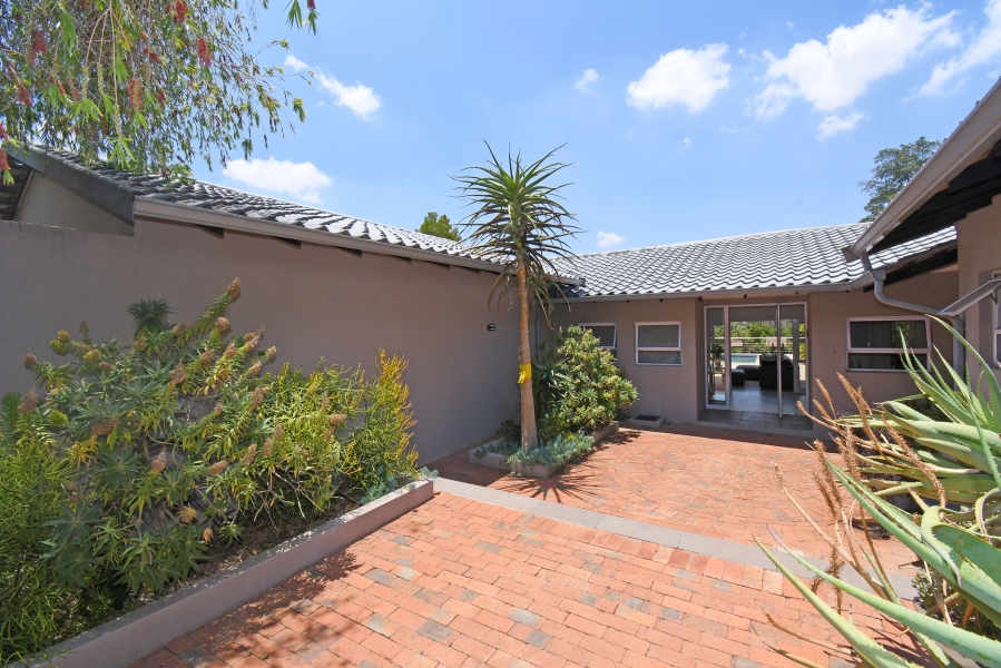 4 Bedroom Property for Sale in Atholl Gauteng