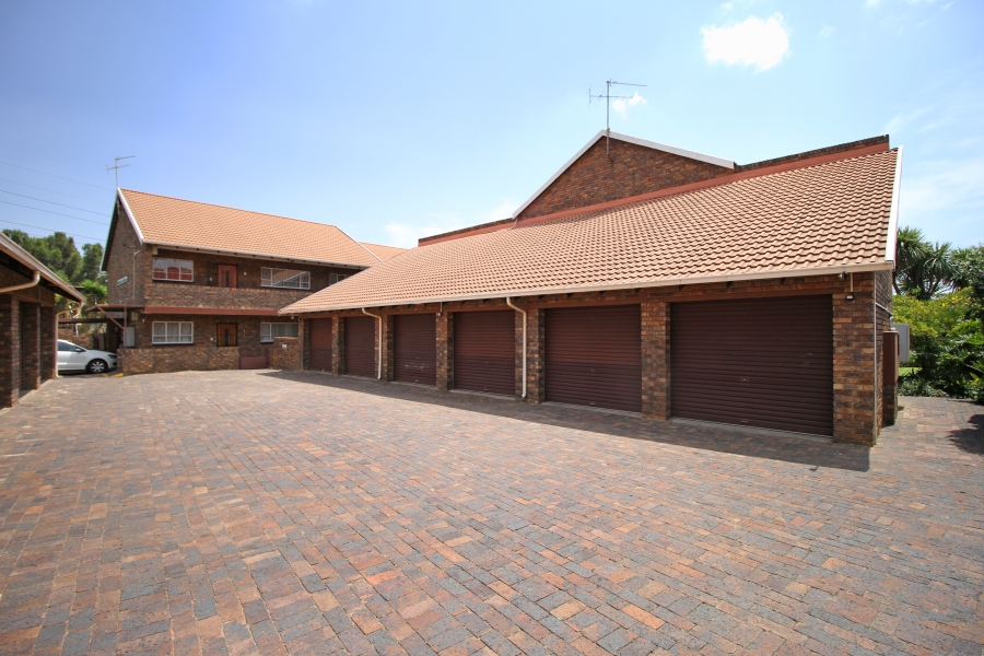 2 Bedroom Property for Sale in Northcliff Gauteng