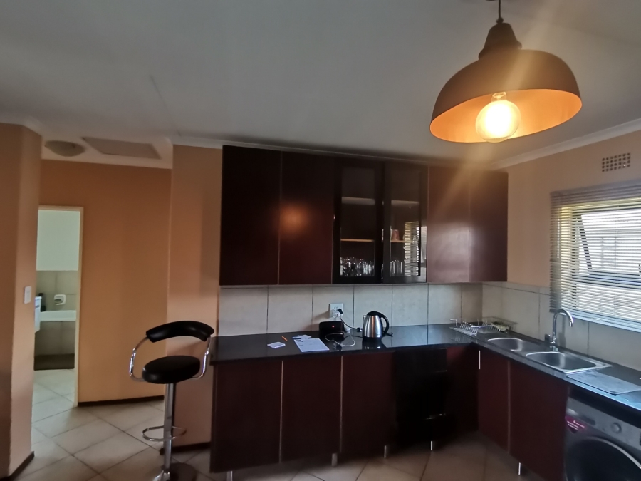 2 Bedroom Property for Sale in Albertsdal Gauteng