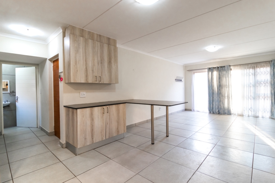 3 Bedroom Property for Sale in Goedeburg Gauteng