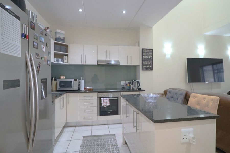 2 Bedroom Property for Sale in Bryanston Gauteng