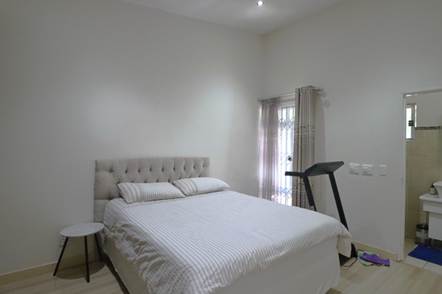 2 Bedroom Property for Sale in Bryanston Gauteng