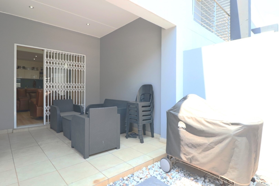 2 Bedroom Property for Sale in Bryanston Gauteng