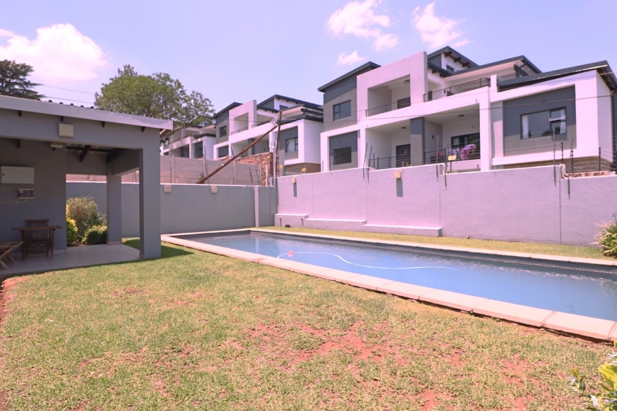 2 Bedroom Property for Sale in Bryanston Gauteng