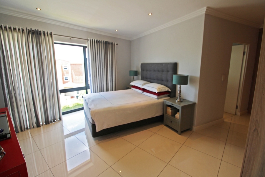 To Let 2 Bedroom Property for Rent in Bryanston Gauteng