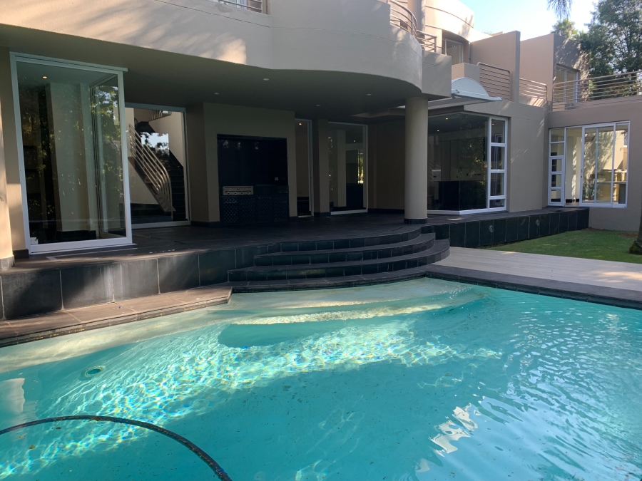 To Let 4 Bedroom Property for Rent in Sandhurst Gauteng