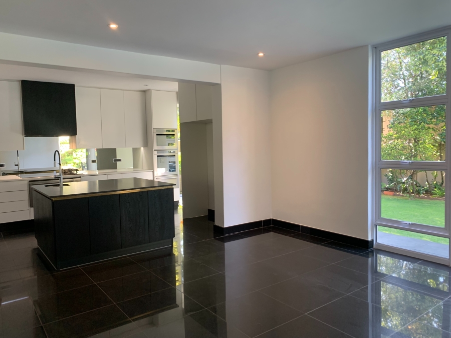 To Let 4 Bedroom Property for Rent in Sandhurst Gauteng