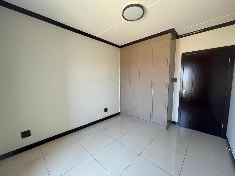 1 Bedroom Property for Sale in Blue Hills Gauteng