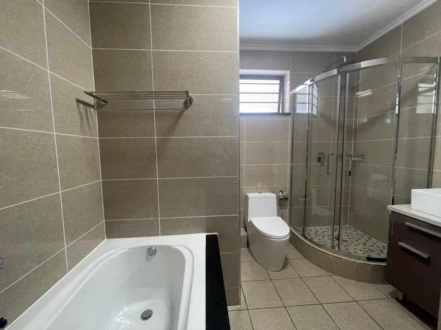 1 Bedroom Property for Sale in Blue Hills Gauteng