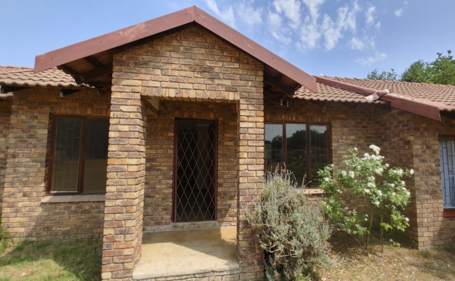 To Let 1 Bedroom Property for Rent in Austinview Gauteng