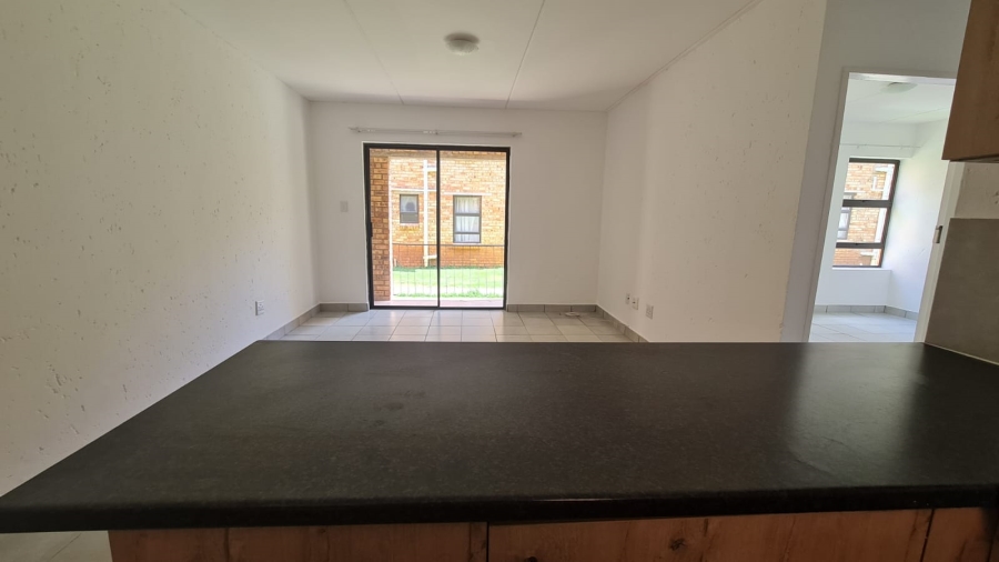 To Let 2 Bedroom Property for Rent in Princess A H Gauteng