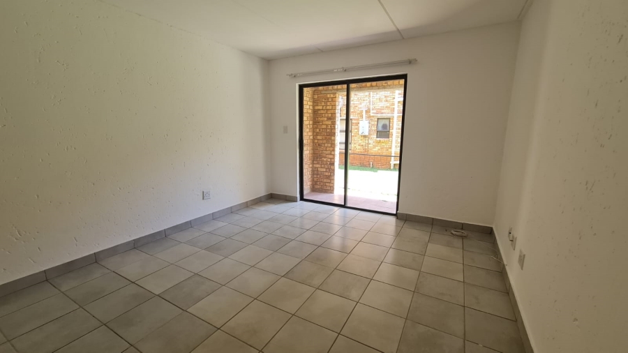 To Let 2 Bedroom Property for Rent in Princess A H Gauteng