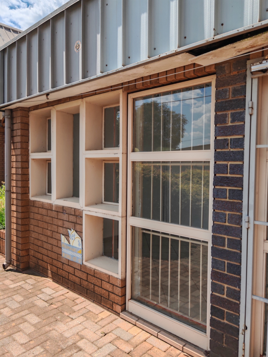 To Let commercial Property for Rent in Valhalla Gauteng