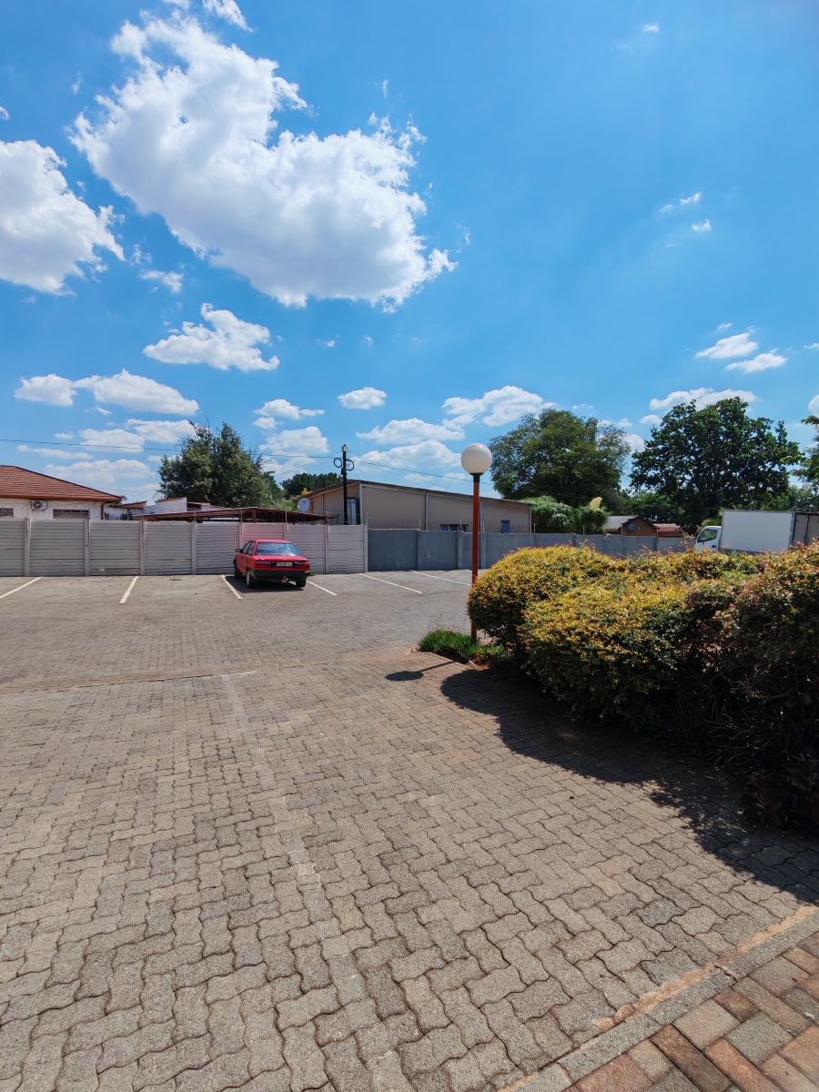 To Let commercial Property for Rent in Valhalla Gauteng