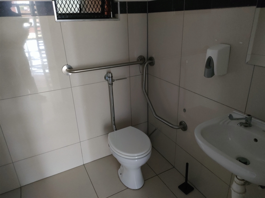 To Let commercial Property for Rent in North Riding Gauteng