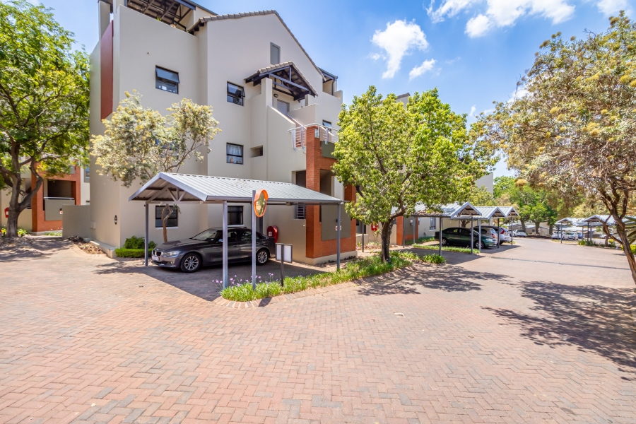 1 Bedroom Property for Sale in Lonehill Gauteng