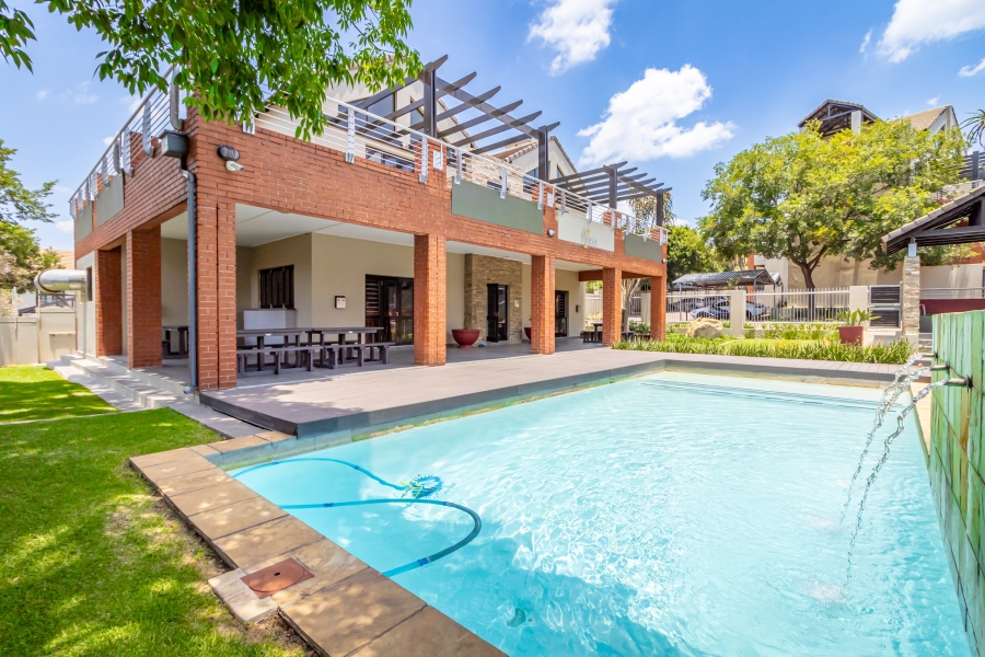 1 Bedroom Property for Sale in Lonehill Gauteng