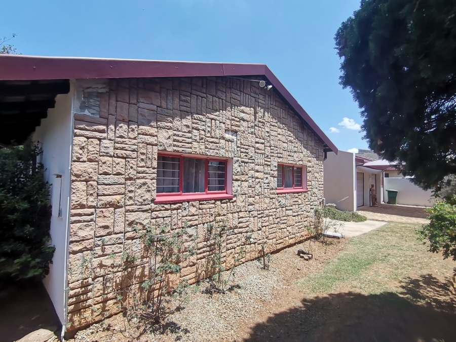 3 Bedroom Property for Sale in Mayberry Park Gauteng